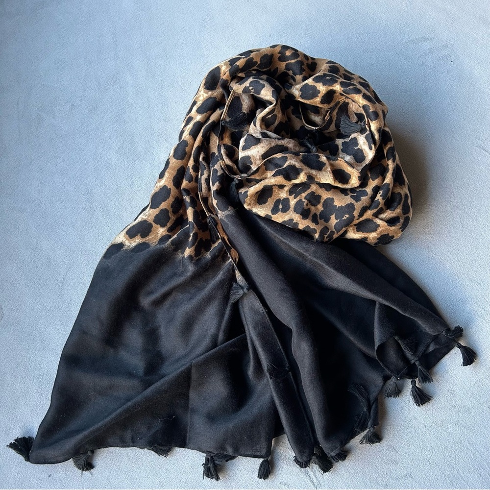 Animal Print Scarf ~ Black Tan ~ Black Tassels ~ Brand New!